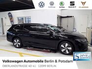 VW Passat Variant, 2.0 TDI R-Line H&K, Jahr 2024 - Berlin