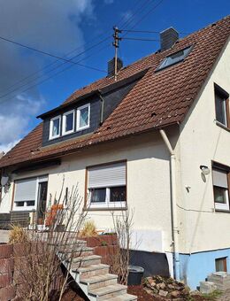 Ruhig gelegenes Einfamilien- / Zweifamilienwohnhaus mit sonnigem Garten - Mainhardt