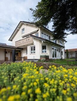 Flexibel.Zukunftsfähig.Familiär - Zweifamilienhaus auf großzügigem Grundstück & Ausbaupotenzial - Jengen