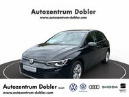 VW Golf, 1.0 TSI VIII Life, Jahr 2021 - Mühlacker