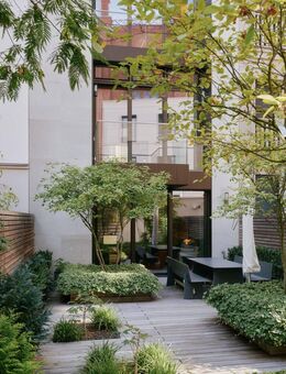 Elegantes Townhouse zwischen Gendarmenmarkt und Unter den Linden: Urbane Oase in Berlin Mitte - Berlin