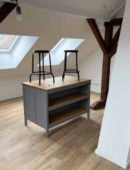 Schöne 2-Zimmerwohnung - DG - Duschbad - Einbauküche - Renoviert - Kein Aufzug - Nürnberg