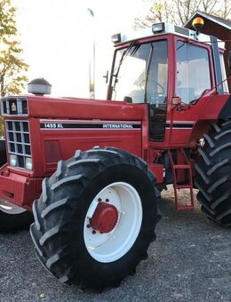 Traktor Case International IH 1455 XL - Warin
