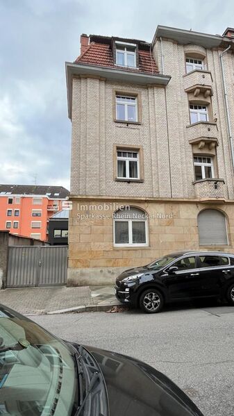 Denkmalgeschützte Kapitalanlage - vermietete 3-Zimmer-WG-Wohnung zentral gelegen