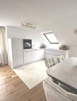 Exklusiver Wohntraum! Neuwertige 3,5 Zimmer-Wohnung für tolle Ansprüche! - Salach