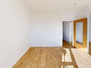 Frisch gestrichen! 3-Raum mit Balkon im 4.OG - Halle (Saale)