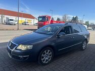 VW Passat Variant Comfortline 4Motion #Navi - Bad Dürrheim