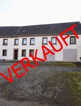 Einfamilienhaus mit zwei Garagen - Saarbrücken