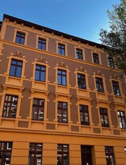 Wohnen im Denkmal ** geräumige 1 Zimmer Wohnung in Zeitz - Fussbodenheizung, Aufzug & Balkon - Zeitz