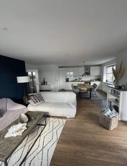 Zentrale Zweizimmerwohnung im 2.OG mit Balkon in Lübeck St. Lorenz Nord - Lübeck