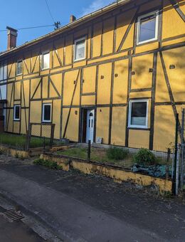 Wasserschaden ! Sanierungsbedürftiges 2 Familienhaus mit Garten ! - Hamm (Sieg)