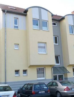Top-gepflegte 3-Zi.-EtW aus 2000 mit Balkon u. Garage! Nur 8 Spazierminuten in die Innenstadt - Celle