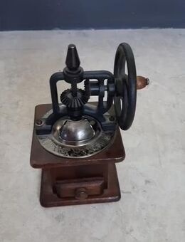 Kaffeemühle zu verkaufen - Karlsbad