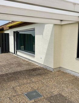 Modernisierte Penthousewohnung inkl. Hobbyraum und Tiefgaragenstellplatz - Provisionsfrei - Mannheim