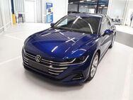 VW Arteon, 1.4 TSI Shooting Brake Hybrid R-Line, Jahr 2023 - Hannover