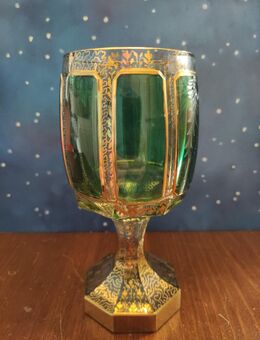 Kristall Glas-Pokal aufwendige Handarbeit Antiko grün selten - Grünendeich