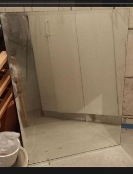 alter Spiegel mit Macke - Dortmund Aplerbeck