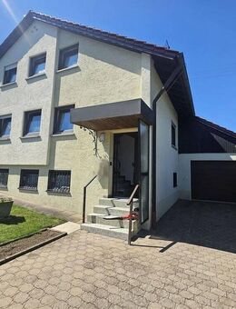 Ruhig und sonnig gelegenes 1-2 Familienhaus mit Modernisierungsbedarf - Steinheim (Albuch)