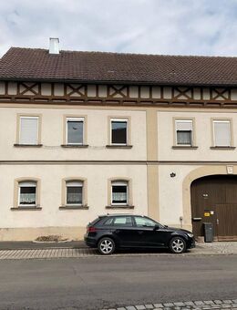 Einfamilienhaus mit Charakter, Hof und Scheune - Bundorf