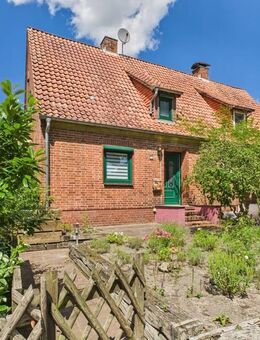 RESERVIERT: Niedliche Haushälfte zentral in Hodenhagen - Hodenhagen