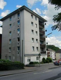 Helle 2 - Zimmer Wohnung in Mehrfamilienhaus mit Aufzug - Iserlohn