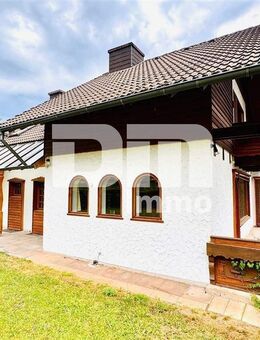 Hochwertiges 1-2 Familienhaus mit großem Garten in erhobener Ortsrandlage mit Panoramablick - Waldkappel