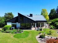 Freistehendes Einfamilienhaus mit Gartenparadies und Baugrundstück in ruhiger Lage von Knöringen - Knöringen