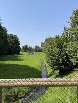 Großzügige 4- Zimmer- Eigentumswohnung mit Garage in bevorzugter Panoramawohnlage - Baden-Baden