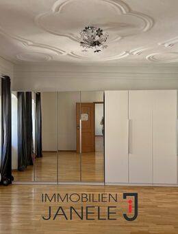 Charmante 2-Zi.-Wohnung mit Stuckdecken in der Regensburger Altstadt nähe Arnulfsplatz - Regensburg