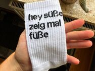 💸 Nebenbei Geld verdienen durch Fußbilder? Ich helfe dir!👣 - Rostock