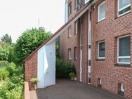 Bahnhofsnahe ruhig gelegene 4-Zimmer-Whg. mit Balkon und Tiefgarage - Stade (Hansestadt)