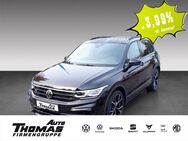 VW Tiguan, 2.0 TSI R, Jahr 2023 - Bad Honnef