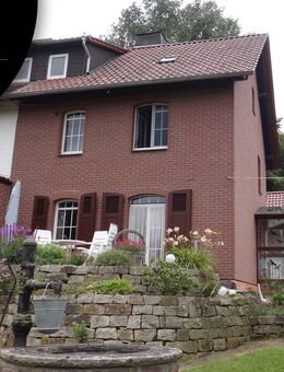 Doppelhaushälfte am Waldrand mit Pferdestall, Gästehaus und großem Grundstück - Gleichen