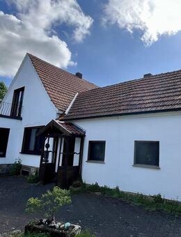 Künstlerhaus auf riesigem Grundstück - Hagen (Teutoburger Wald)