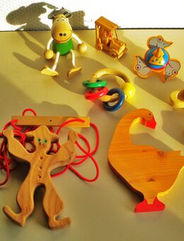 Holz-Spielzeug,verschiedene,8 Stück,Natur,Bunt,Alt - Linnich