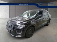 VW T-Roc, 1.5 TSI Sport Black Style 8fach, Jahr 2021 - Gersthofen