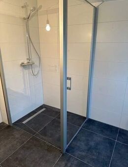 DHH mit Vollkeller ink. Wärmepumpe in schöner ruhiger Lage - Norderstedt