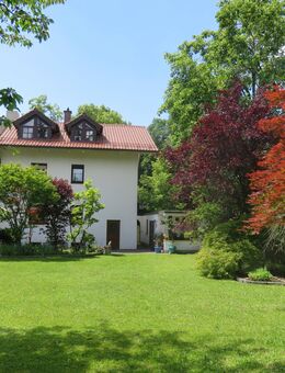 Mehrfamilien Haus auf Traumgrundstück am Südpark - München