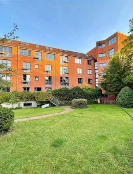 Vermietete 3-Zimmer-Maisonette-Whg. mit Aufzug u. Tiefgaragen-Stpl. // Papenkamp, Kiel-Südfriedhof - Kiel