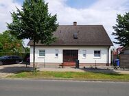 Einfamilienhaus mit Einliegerwohnung, unterkellert, ideal für 2 Generationen oder Großfamilien - Dargun