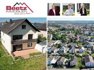 Großes Zweifamilienhaus mit weitläufigen Grundstück - Forst (Baden-Württemberg)