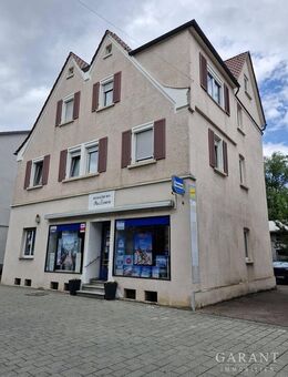 Zentral gelegenes Wohn- und Geschäftshaus mit Stellplätzen! - Eislingen (Fils)