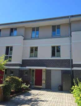Stattliches Reihenmittelhaus mit 2 Terrassen und Vollkeller - Berlin