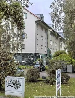 Renovierte Dachgeschosswohnung mit Loggia unweit vom Stadtzentrum entfernt - Jena