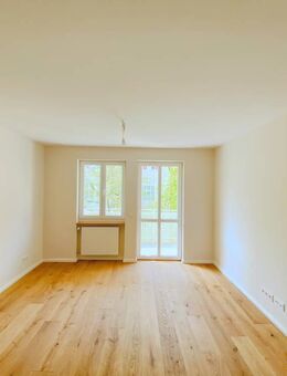 ELVIRA - schöne 3-Zimmer-Wohnung mit Balkon in Bestlage, vollständig renoviert - München
