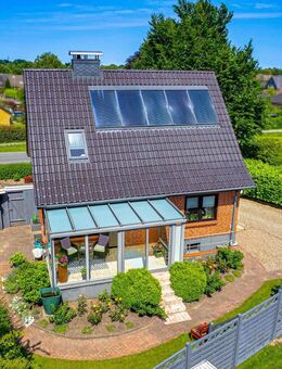 Ein Zuhause mit Herz - modernisiertes EFH auf ca. 416 qm Grdst. mit Carport und Solarthermie - Handewitt