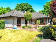Einfamilienhaus (Bungalow) mit Garage in rückwärtiger Wohnlage - Oldenburg