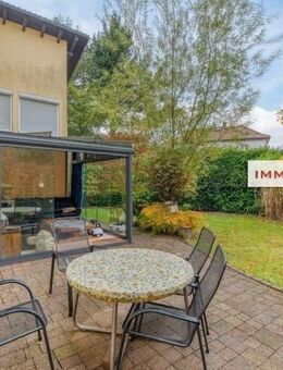 IMMOBERLIN.DE - Sehr attraktives Haus mit Westgarten & Garage in familienfreundlicher Lage - Berlin