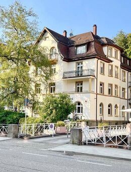 Liebevoll restaurierte 4-Zimmer-Wohnung direkt am Festspielhaus - Baden-Baden