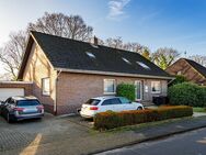 ZWEIFAMILIENHAUS MIT GARAGE IN WALDNÄHE / SCHORTENS - GRAFSCHAFT - Schortens